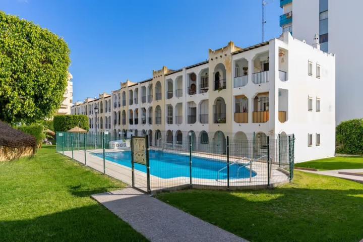 2 Apartment *